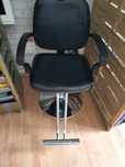 Scaun coafor/frizerie / pat de import (Italia)fir forjiat