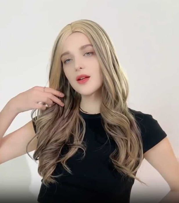 Омбре перука на кичури в съчетавание на русо и кафяво