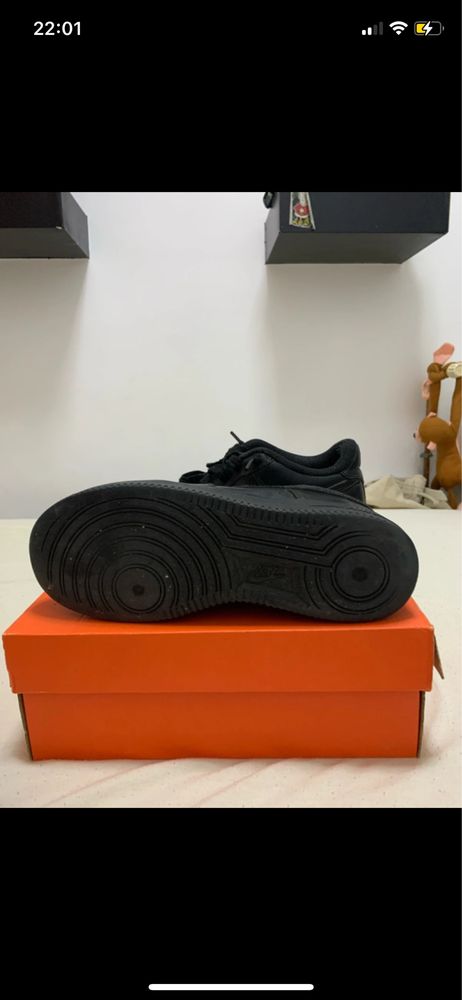 Nike Air force 1 triple black 0,7