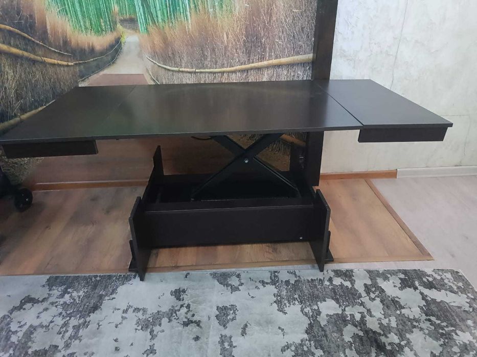 Стол (трансформер) и стулья