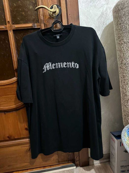 Продам мужскую футболку