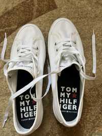 Tenesi Tommy Hilfiger