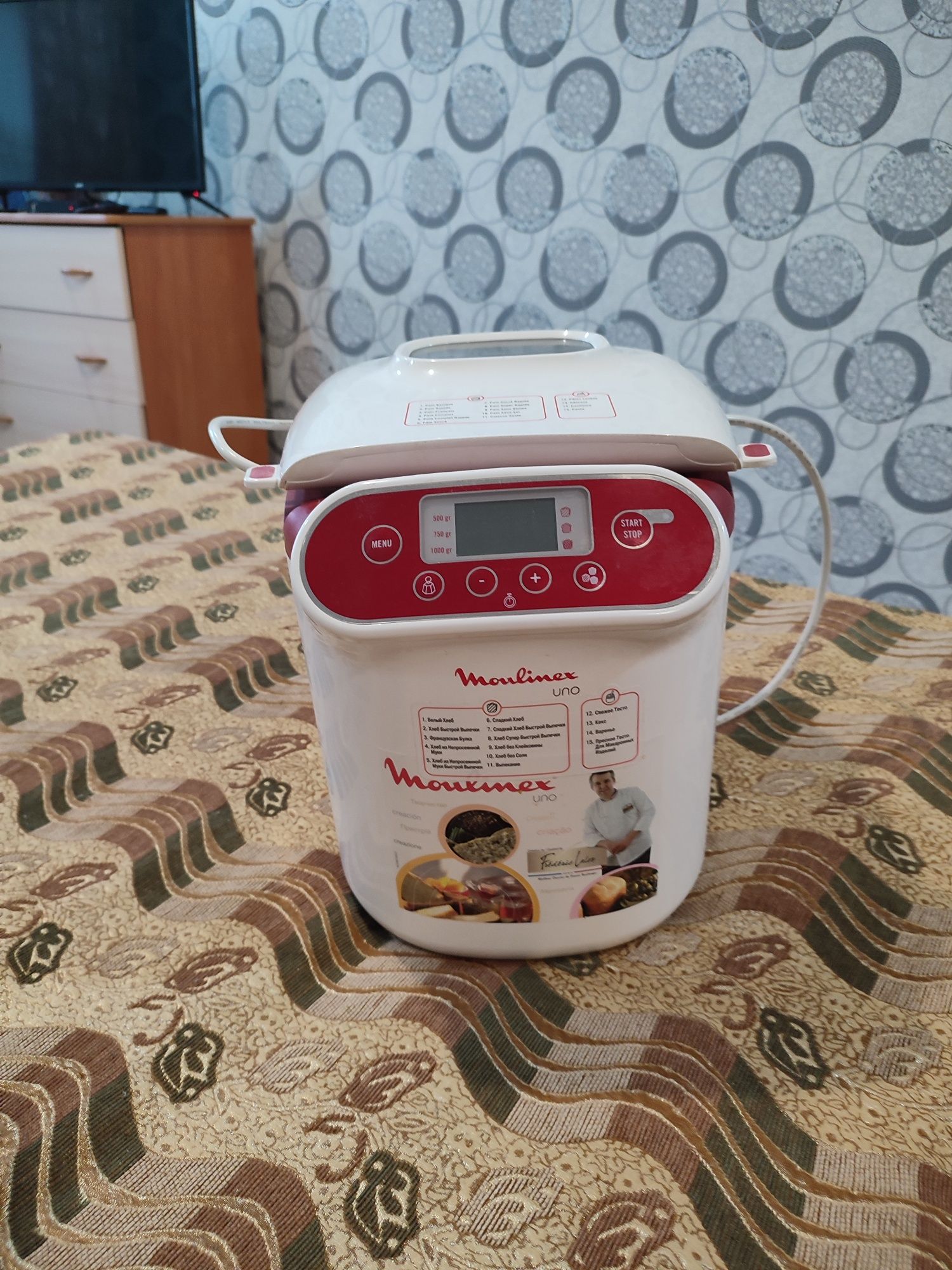 Продам хлебопечку