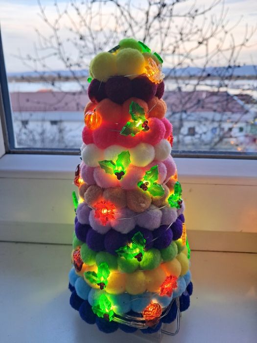 Brăduț hand made luminos