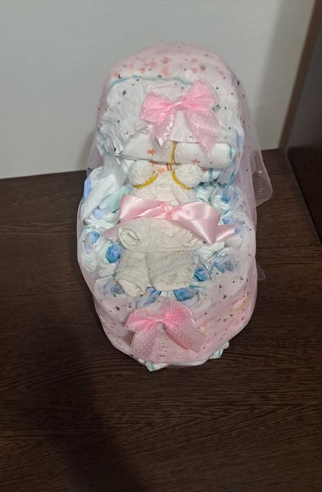 Torturi și Aranjamente din pampers