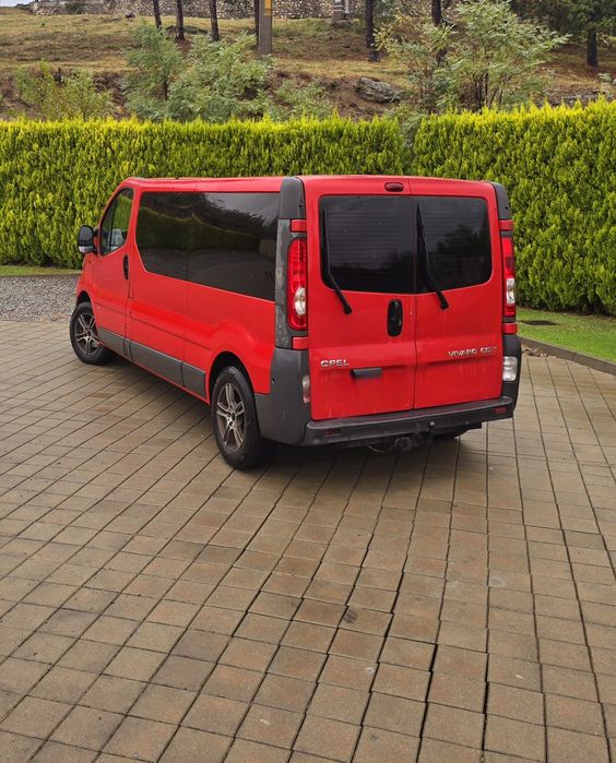Opel Vivaro/ Renault Trafic 2014 8+1 Locuri 2.0 Diesel E5 extralung