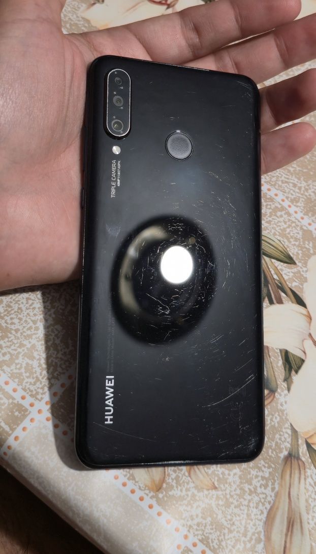 Телефон HUAWEI P20 LITE 256GB