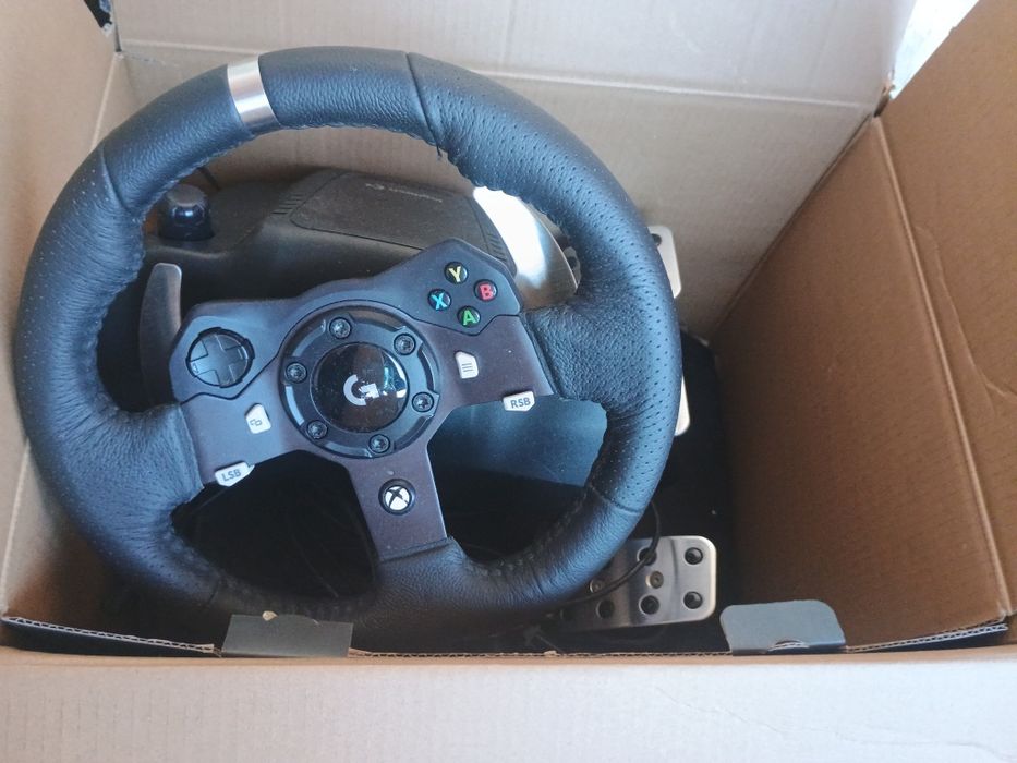 Volan cu pedale Logitech G920 Xbox si Pc