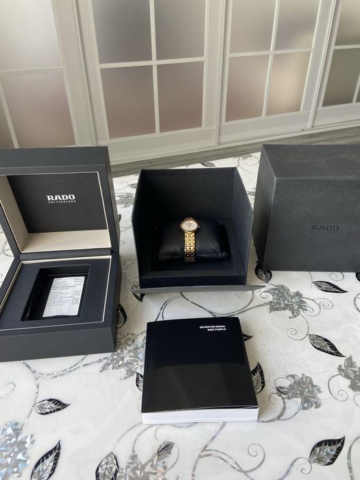 Женские часы Rado