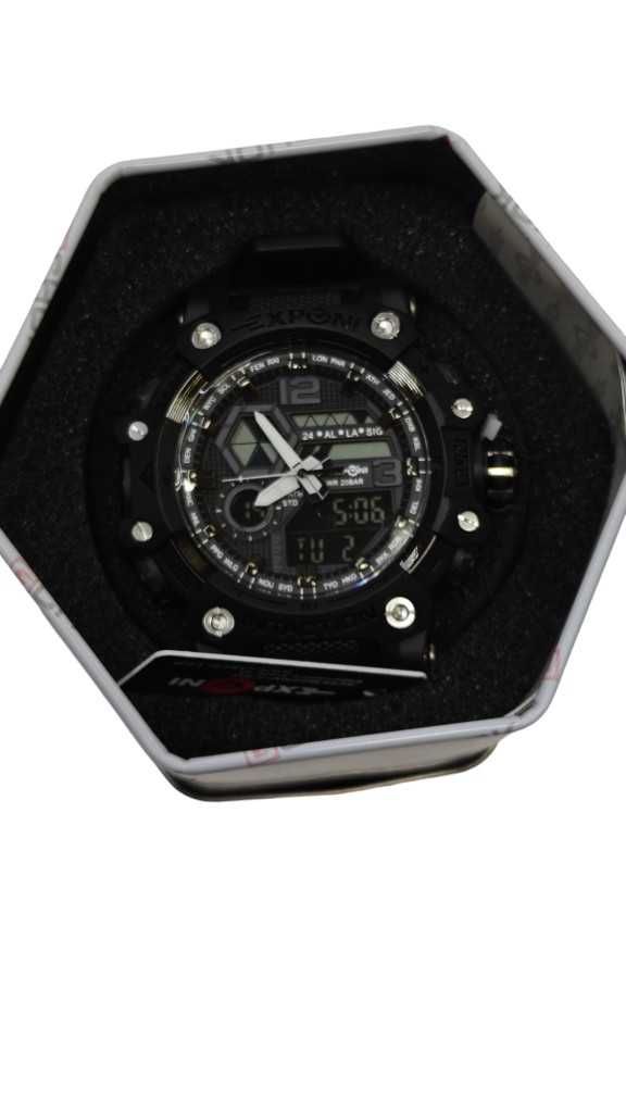 Водоустойчив спортен дигитален часовник EXPONI