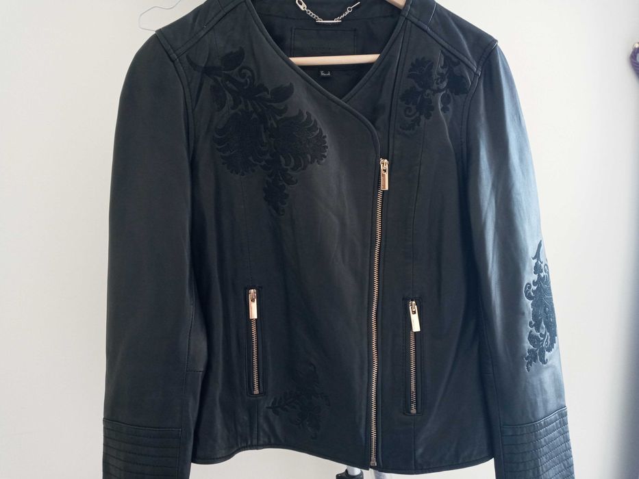 Черно кожено яке Cortefiel