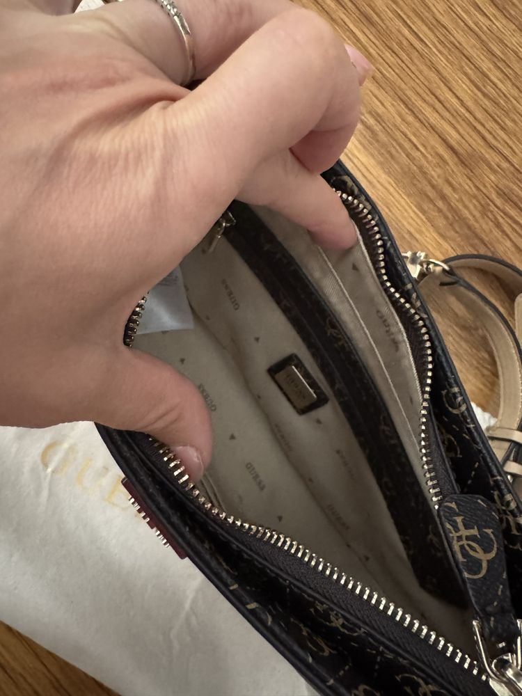 Чанта guess, чанти zara