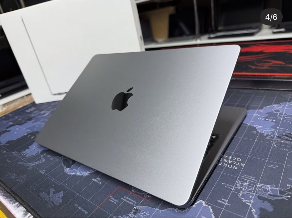 Apple Macbook Air 13 M3 2024