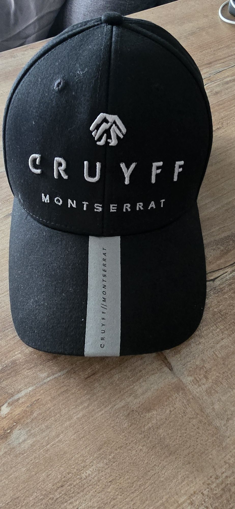 CRUYFF Montserrat