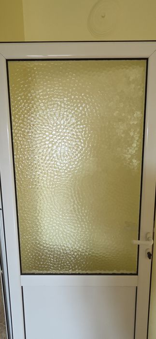 4 броя алуминиеви врати