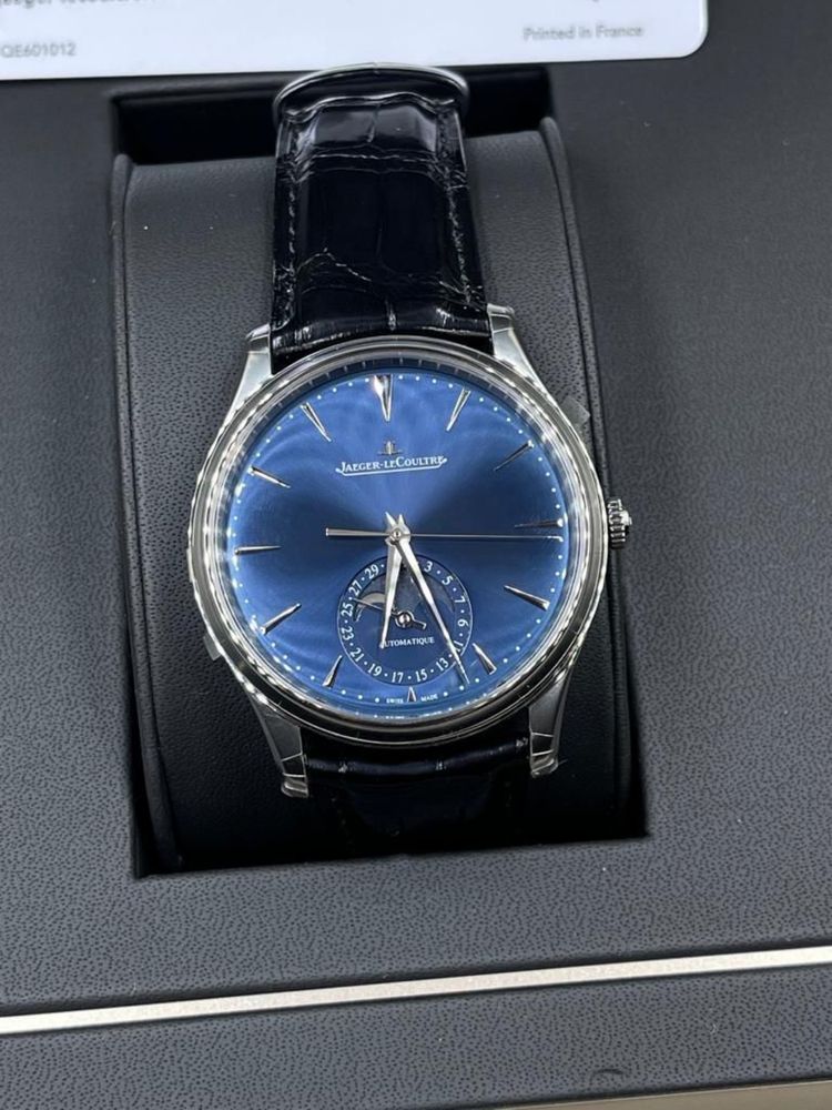 Jaeger-LeCoultre Master Ultra Thin Moon Q8480