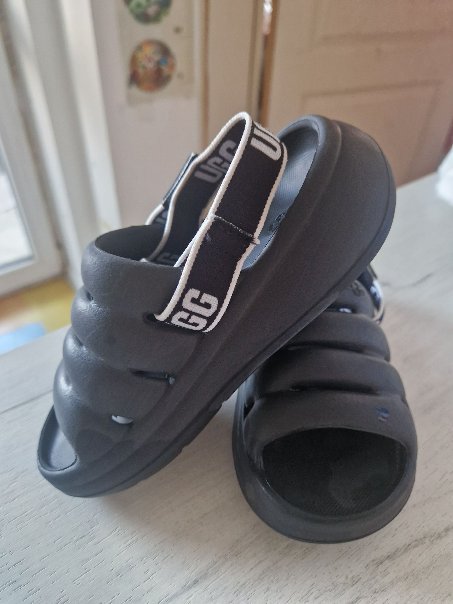 Сандали UGG 28.5
