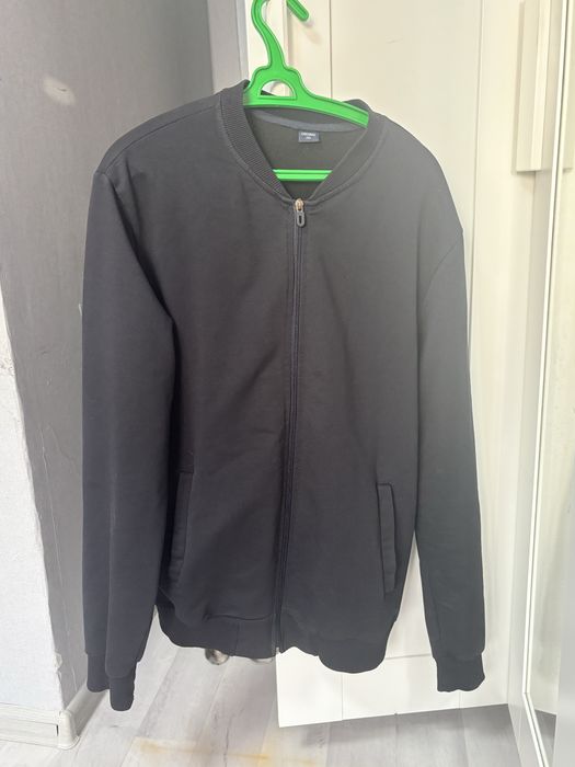 темно синяя мастерка