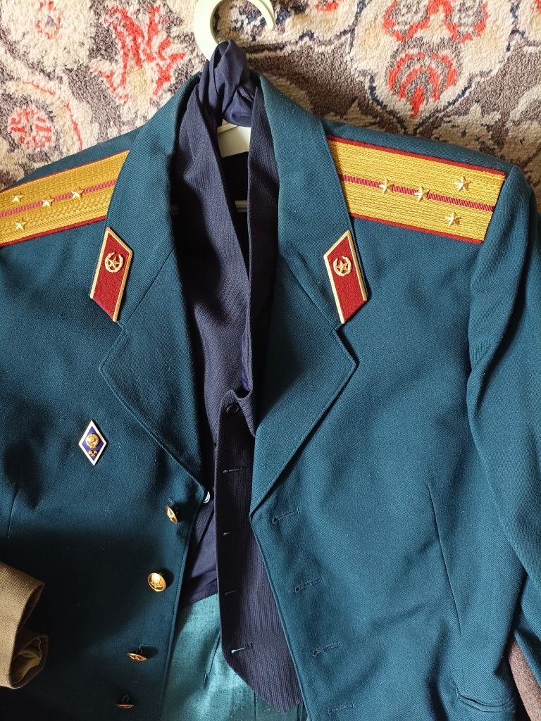 Продам офицерскую форму