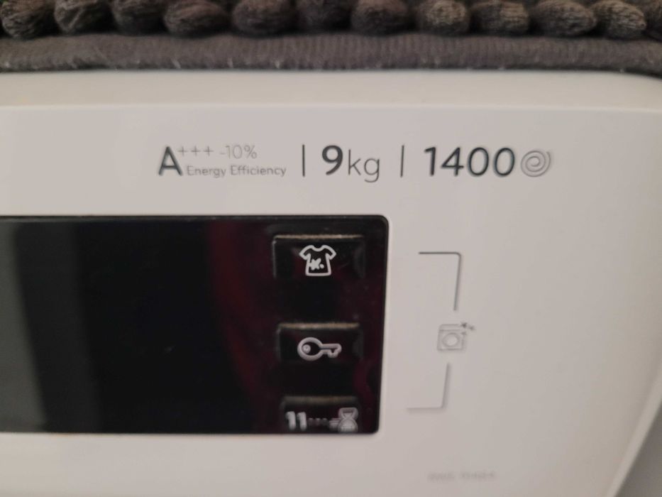 Masina spalat Indesit 9kg 1400rm A+++