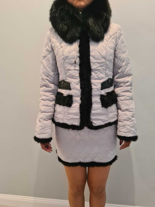 Продам женский зимнии костюм куртка-юбка.