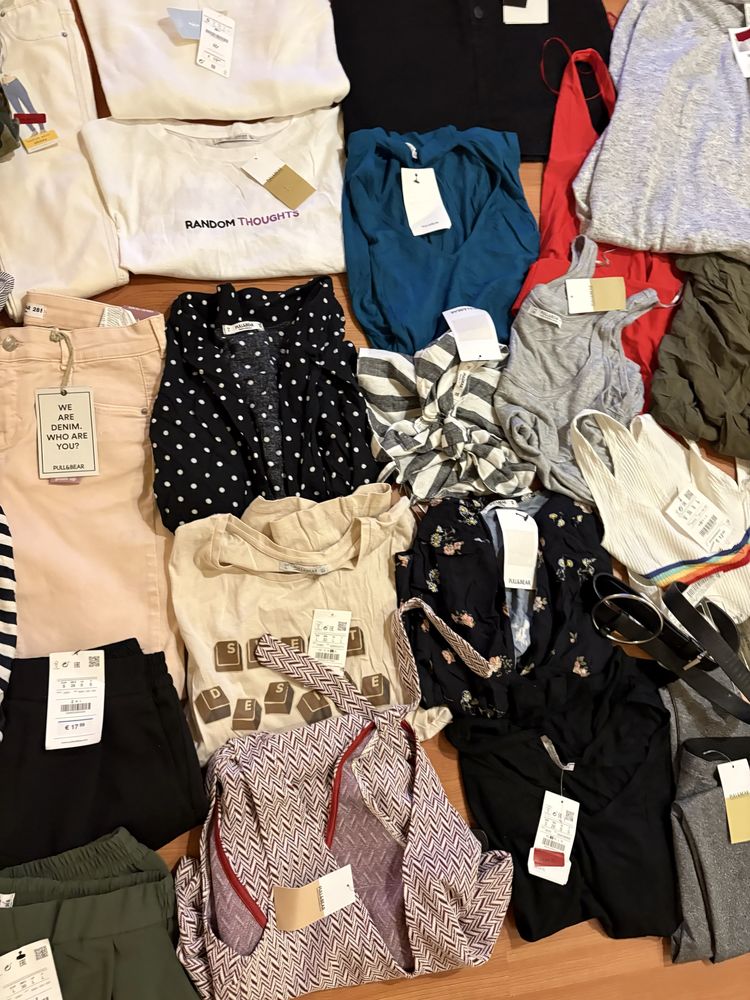 Lot haine Stradivarius si Pull&Bear noi cu eticheta