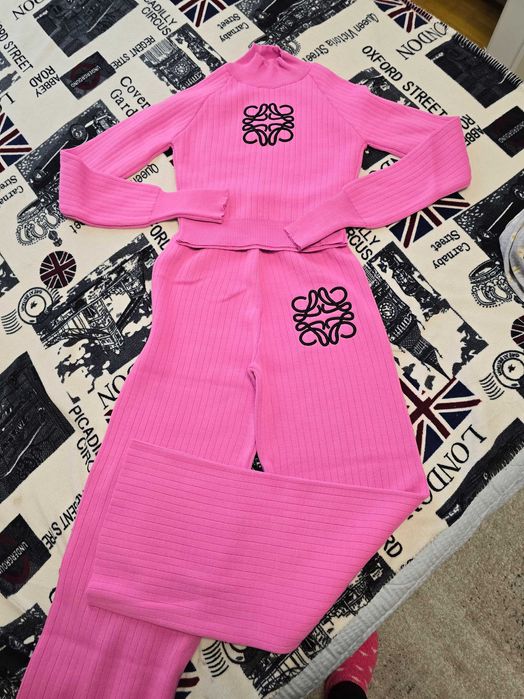 Compleu dama tricot roz
