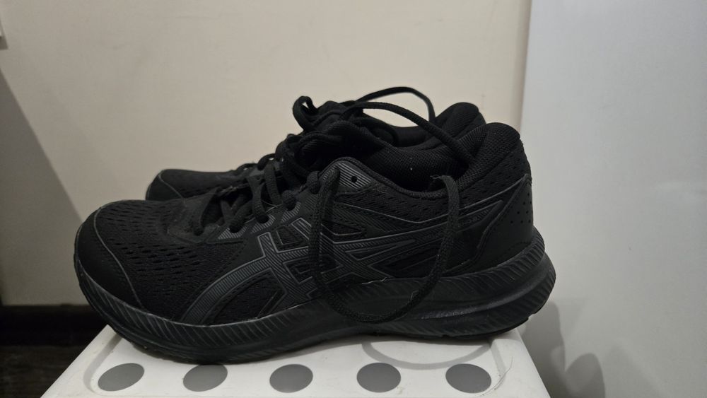 Чисто нови обувки