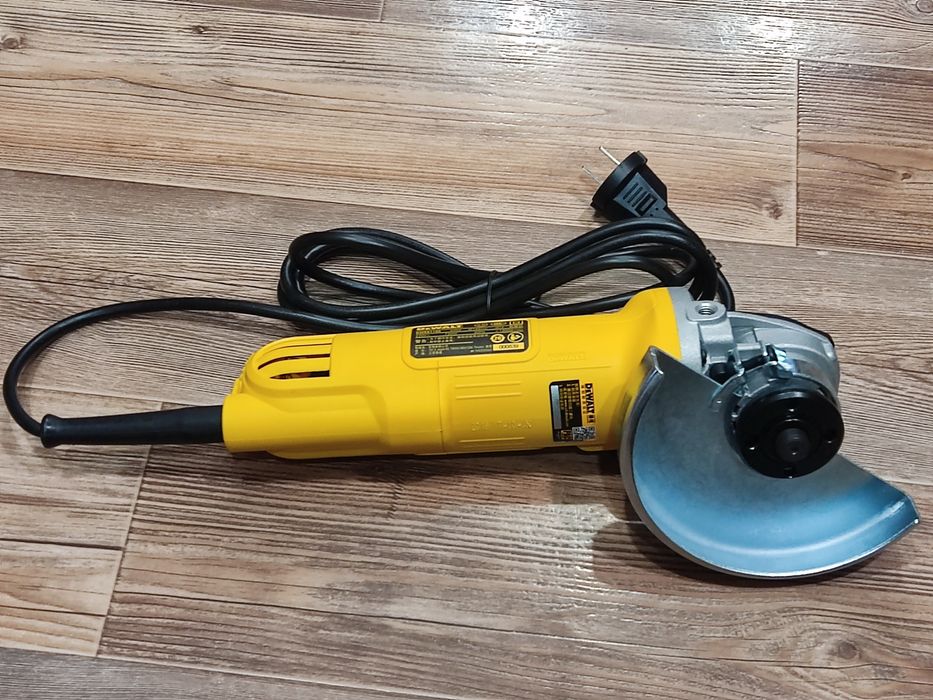 Продам ушм, болгарку DeWalt