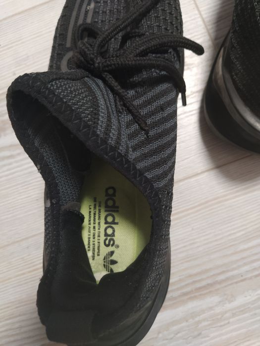 Продавам маратонки Адидас