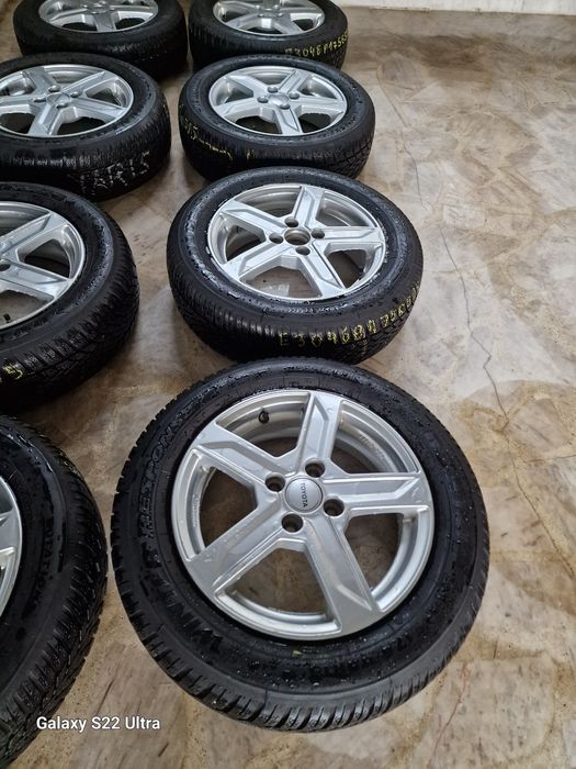 Toyota Yaris 15 Mazda Demio Kia Huyndai с 4 болта+гуми 175 65 15 зимни