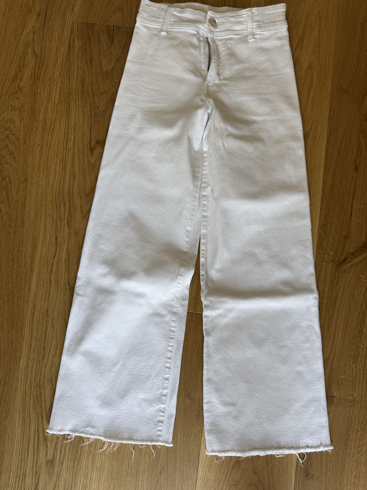 Vand lot 2 perechi de pantaloni zara, marime 11-12 ani