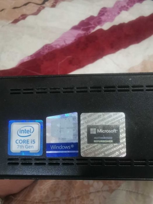 Мини компютър Fujitsu Esprimo Q556 i5-6500/8GB/256GB SSD