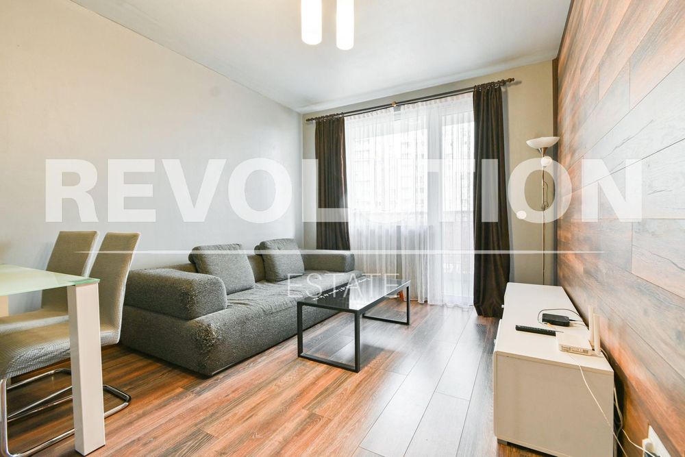 Двустаен апартамент в ж.к. Люлин 3.