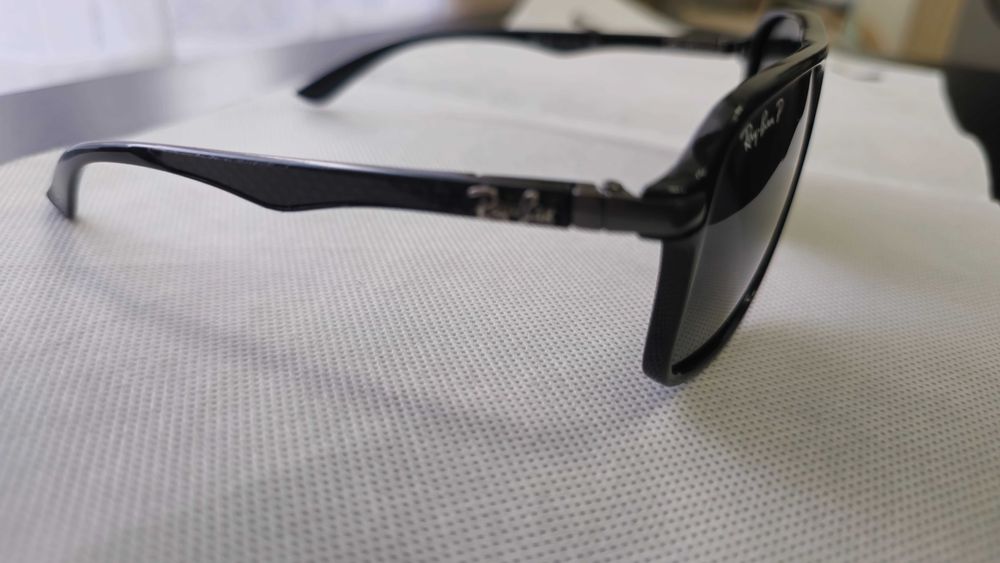 Ochelari de soare polarizati Rayban RB4184, lentila polarizata