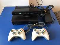 XBOX 360 Slim cu Kinect