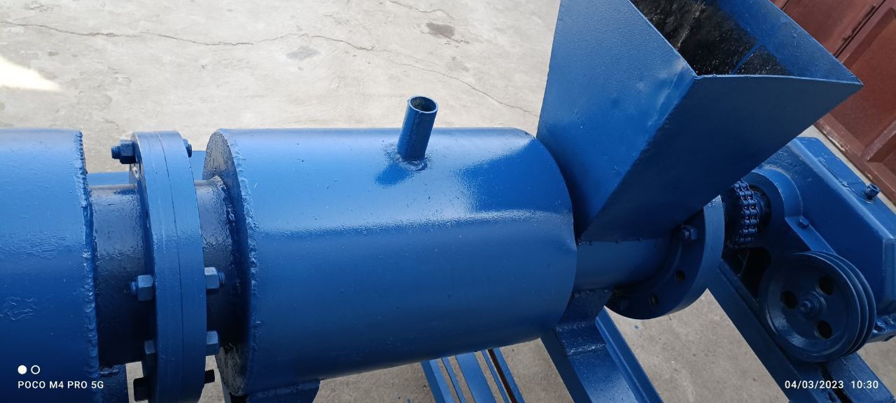 Kir sovun ishlab chiqarish stanogi sotiladi