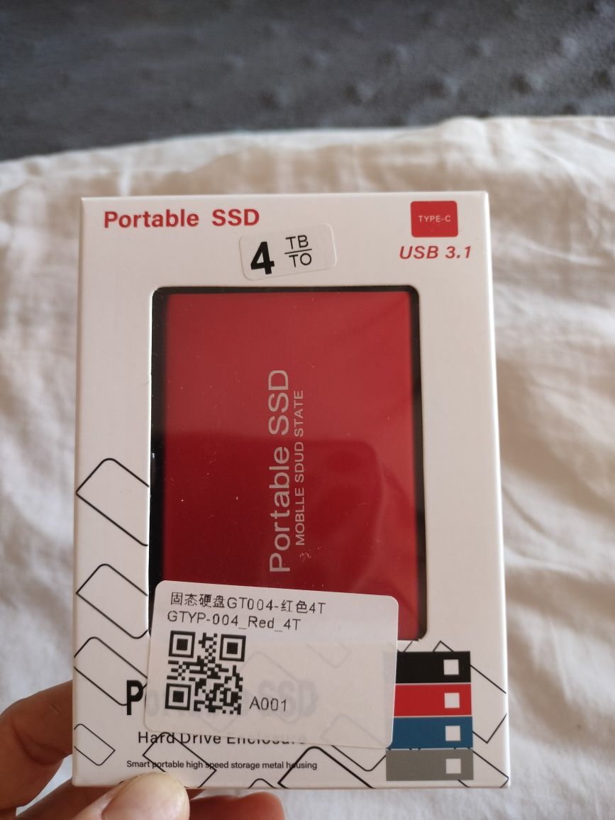 Hard portabile SSD 4 TB