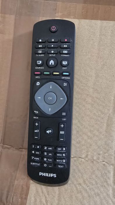 Телевизор Philips 24PHT4000/12 + стойка за стена