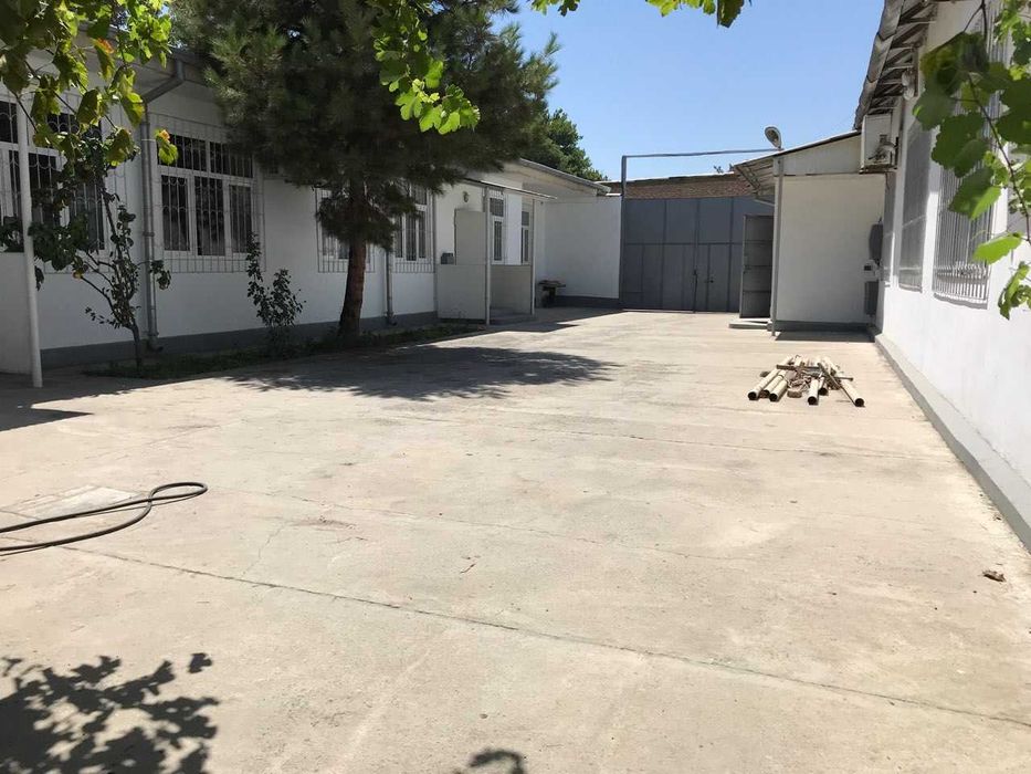 ОТ СОБСТВЕННИКА ПРОДАЕТСЯ база с офисом (под склады и прочее 10 соток)