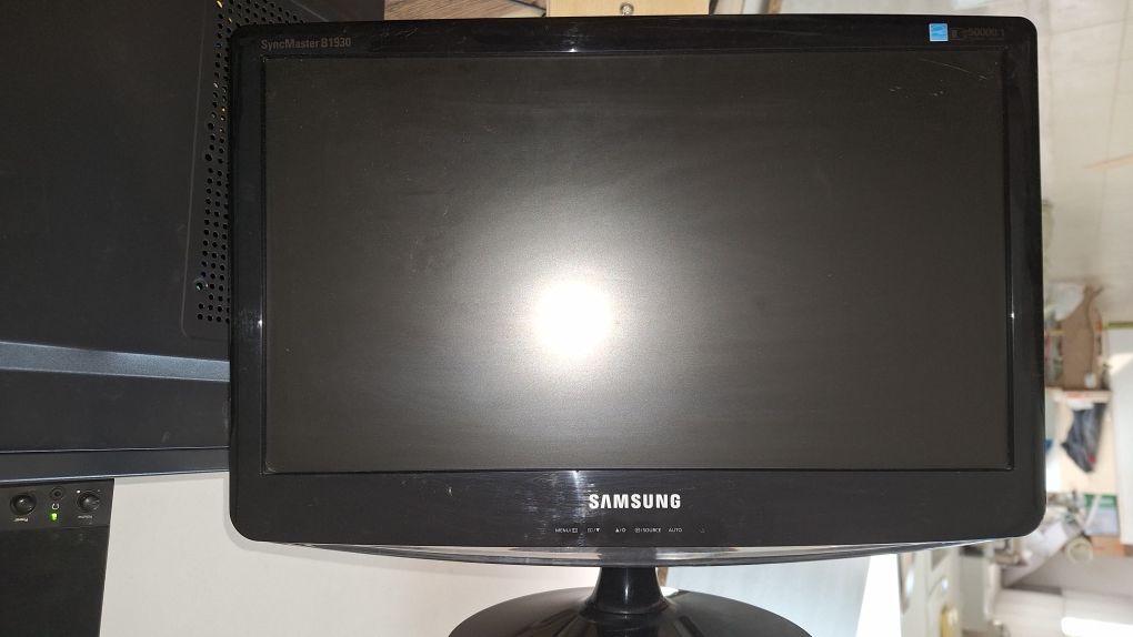 Продам монитор Samsung 19"