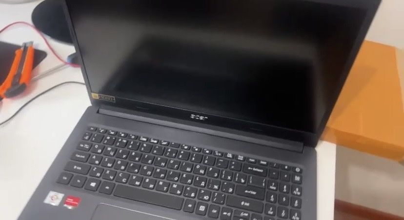 Ноутбук Acer шустрый