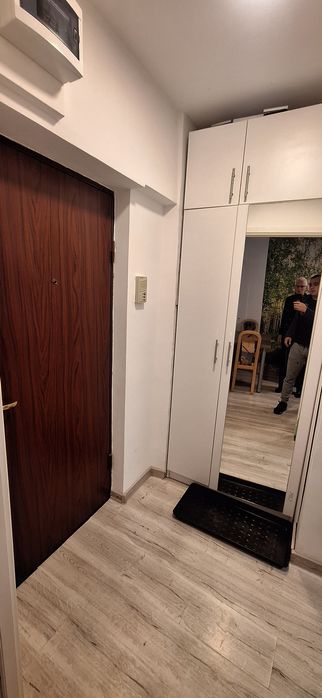 Inchiriez garsoniera