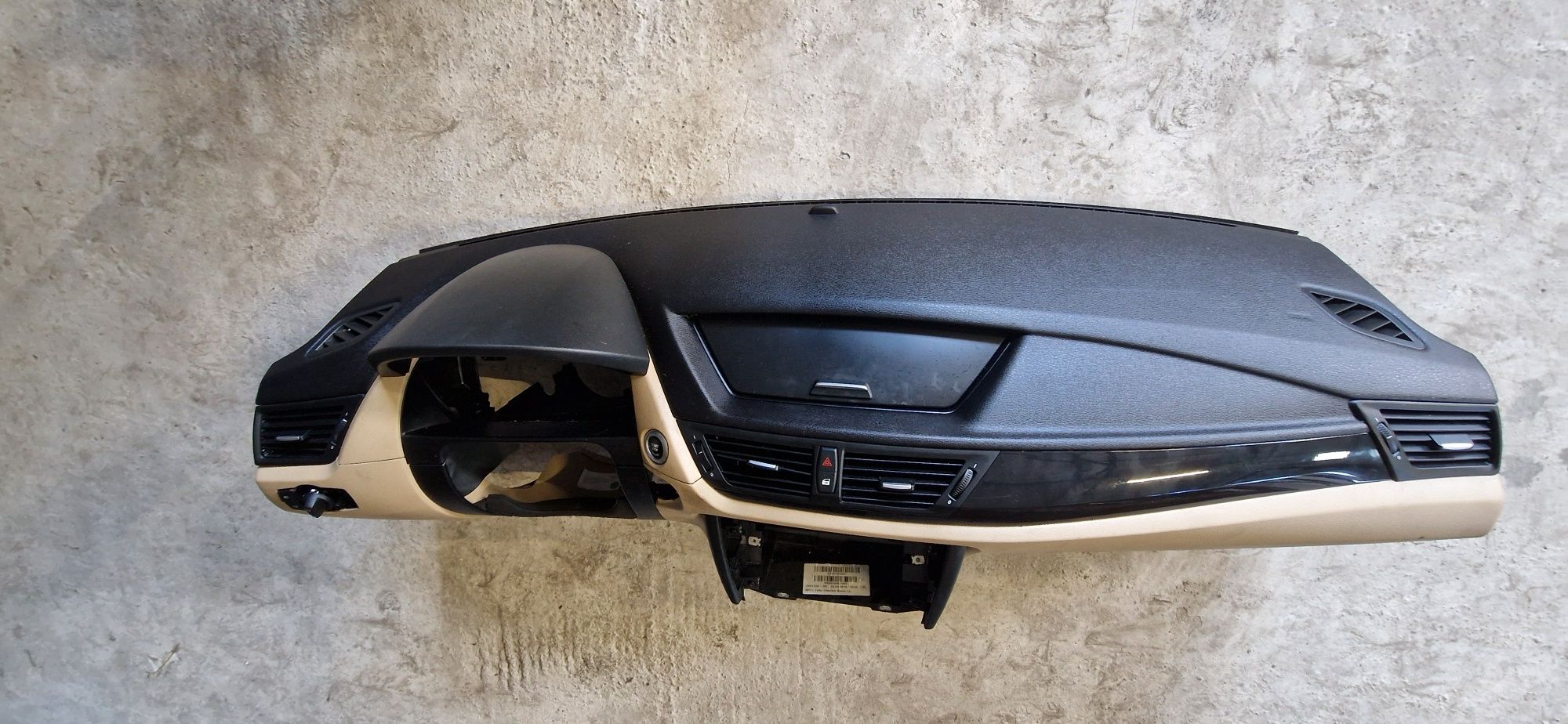 Plansa bord bmw  X1  e84