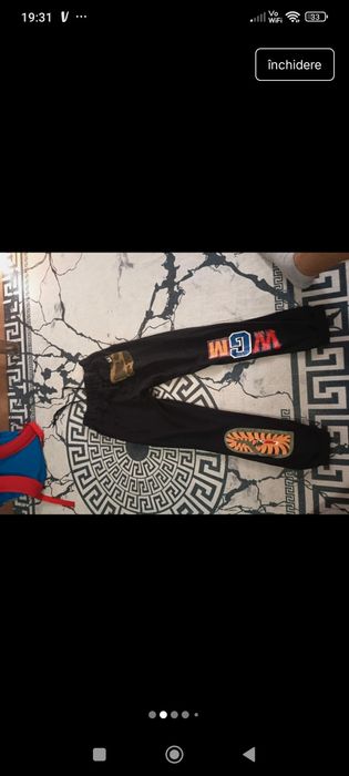 Pantaloni bape .