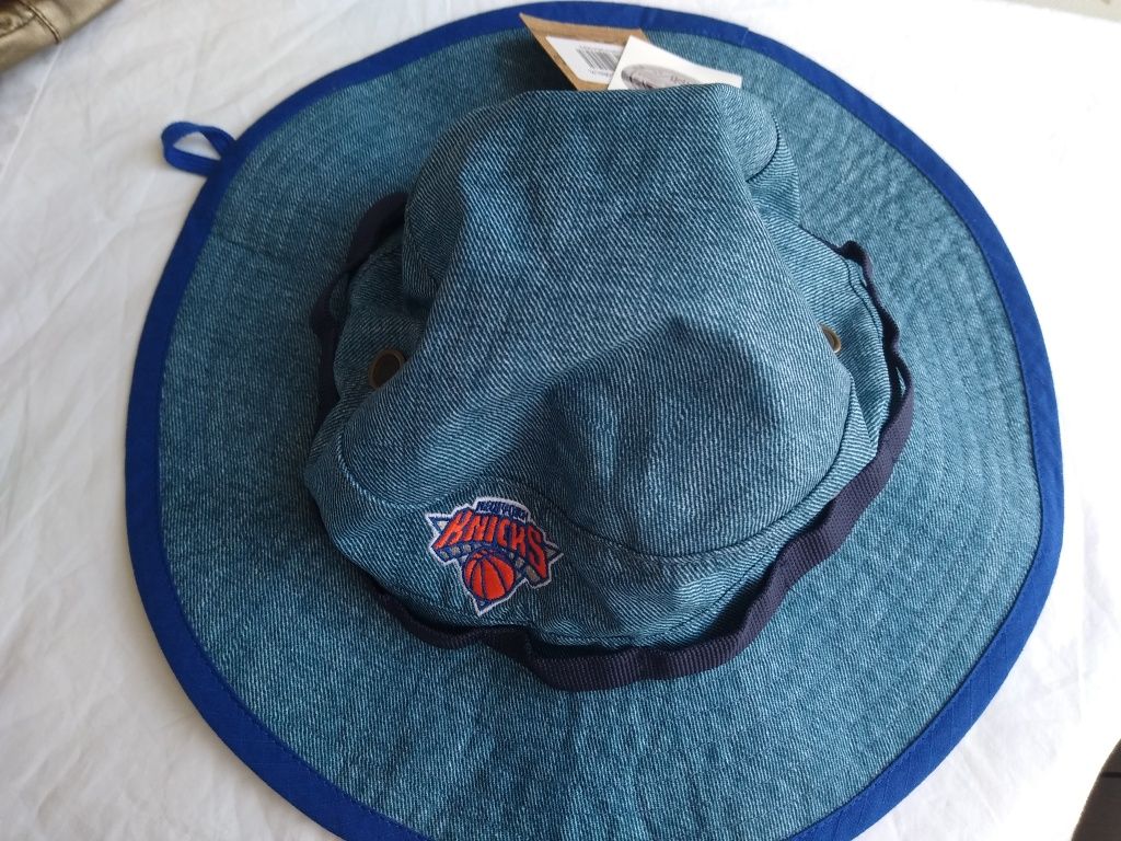 NBA Mitchell &Ness нова шапка