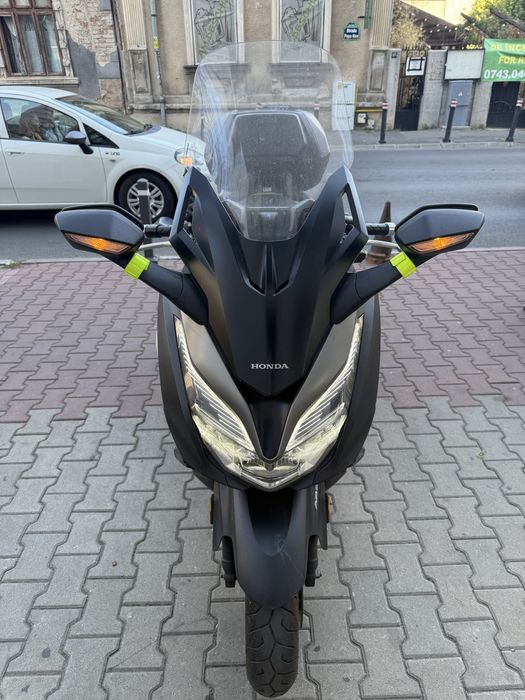 Honda Forza 350,  04/2022 Inmatriculat