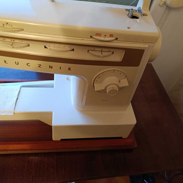 Шевна машина Лучник Финес 884, нова, електрическа