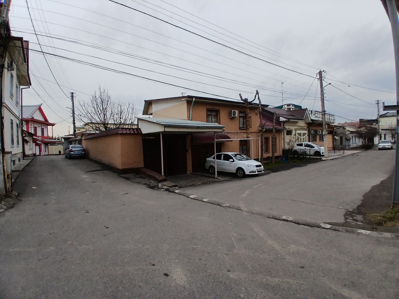 Продаётся участок 3.1 сотох яккасарай  саламатина