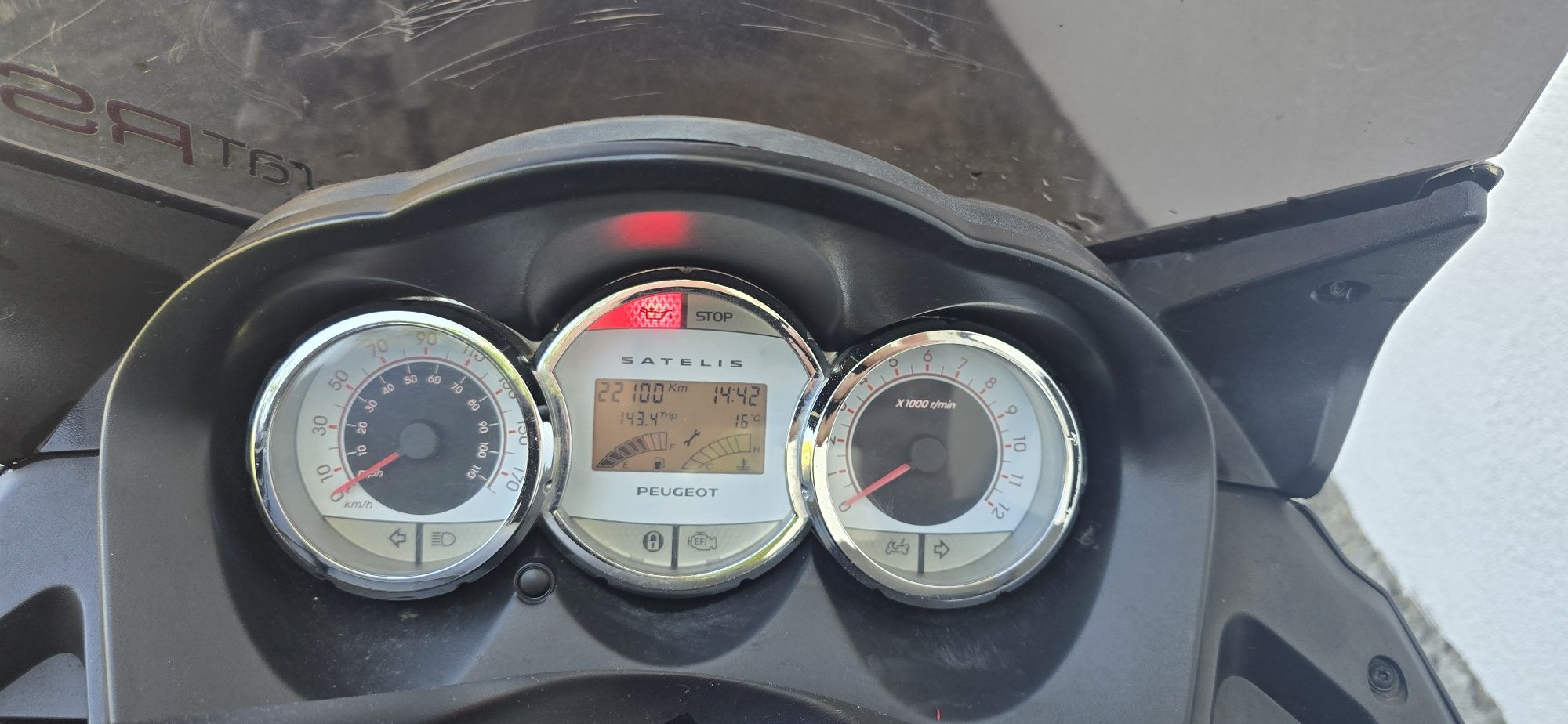 Peugeot 250 в много добро състояние